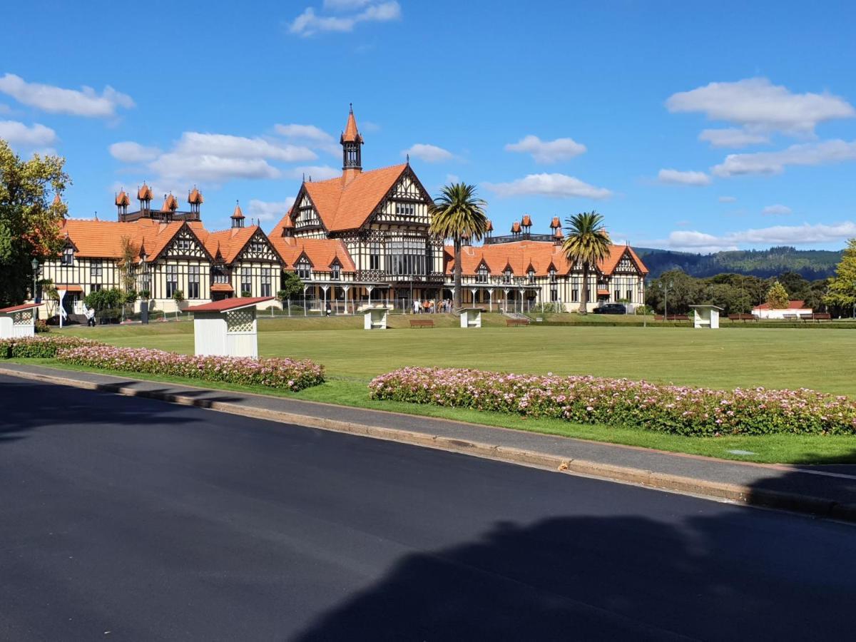 Folia Domus Nz, Redwoods, Mbt Villa Rotorua Exterior photo